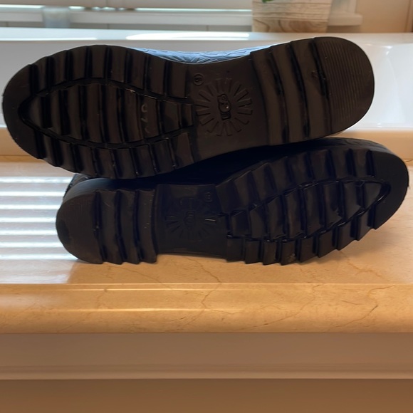 UGG Wilshire Waterproof Rain Boots with Shearling Footbed NEW - Picture 6 of 6